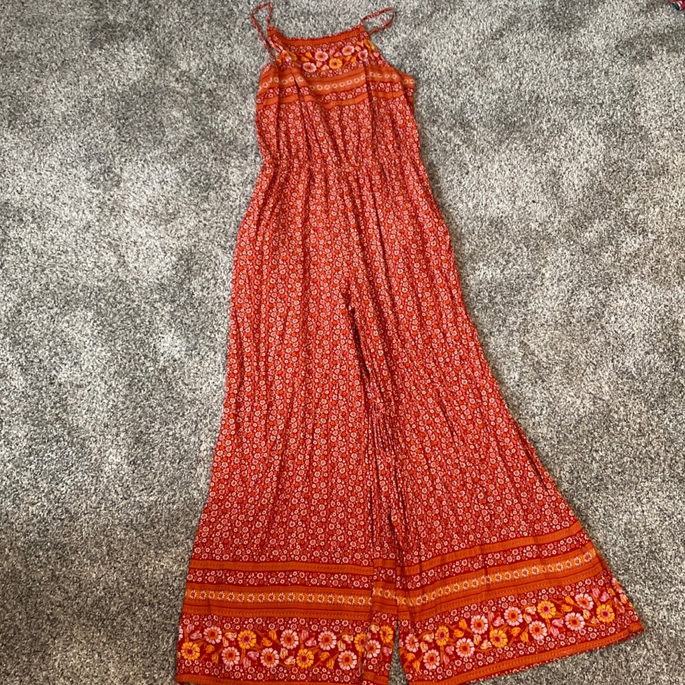 Wide leg jumpsuit